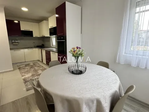 Izdavanje, kuća, 150m², Masline, Podgorica - image 13