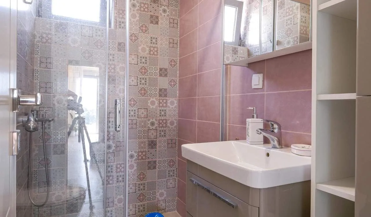Prodaja, trosoban stan, 116m², Centar, Tivat