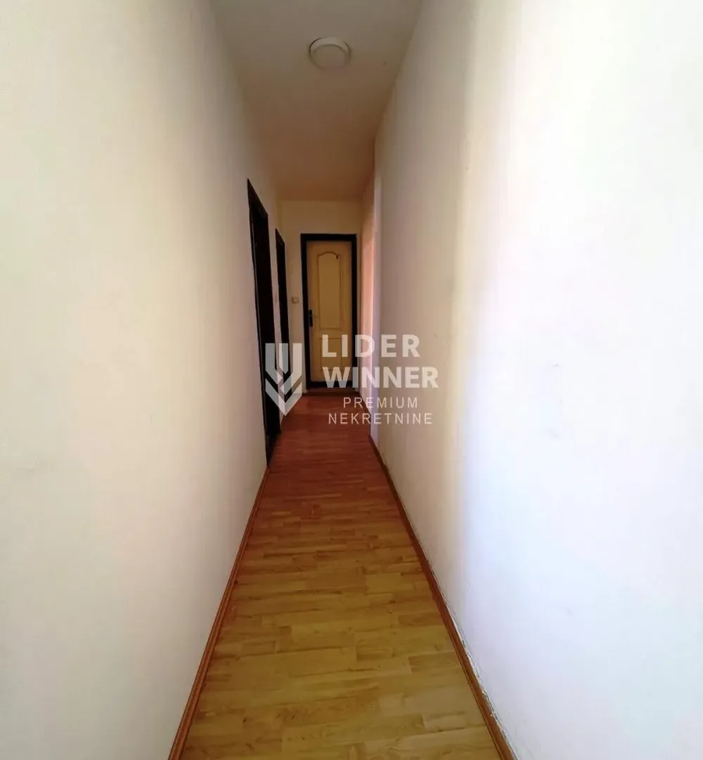 Sale, three bedroom apartment, 65m², Bogoslovija, Palilula Sve Podlokacije