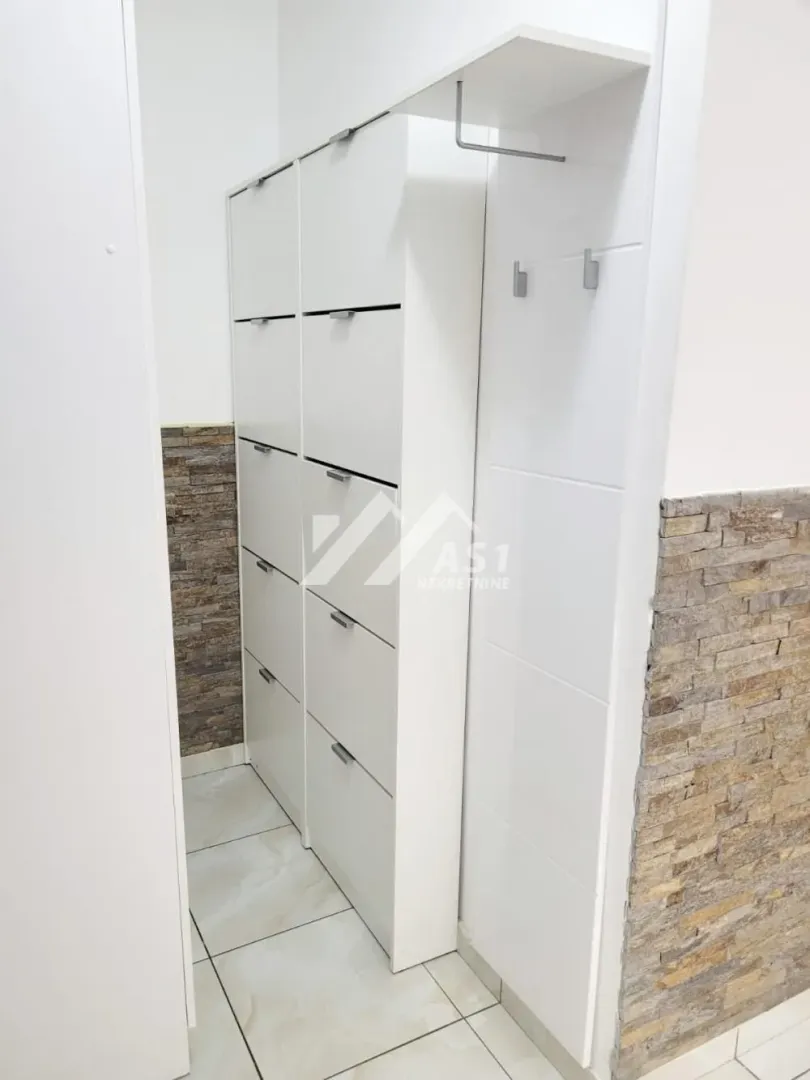 Izdavanje, dvosoban stan, 50m², Nova Detelinara, Novi Sad Sve Podlokacije
