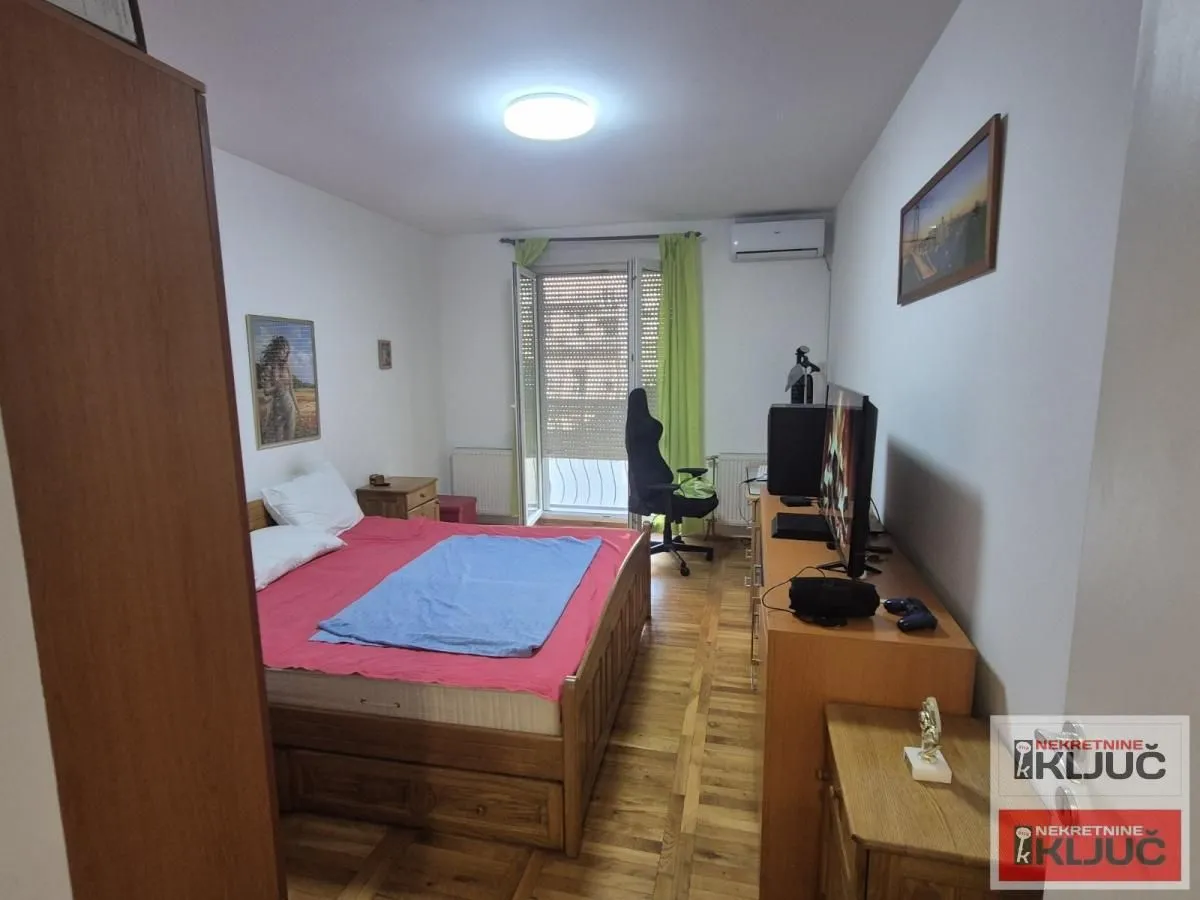 Prodaja, dvosoban stan, 64m², Centar, Novi Sad