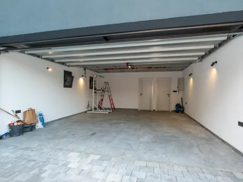 Rent, house, 180m², Gornja Gorica, Podgorica - image 9