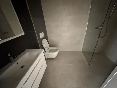 Prodaja, trosoban stan, 90m², Tivat, Crna Gora - image 4