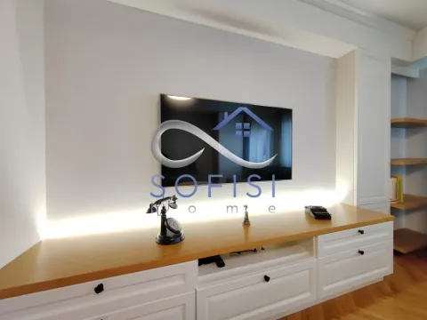 Izdavanje, četvorosoban stan, 100m², Stari grad, Novi Sad - image 7