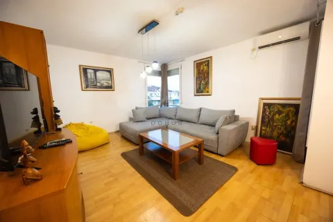 Rent, one bedroom apartment, 55m², Budva, Crna Gora - image 2