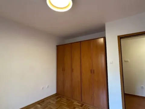 Izdavanje, jednosoban stan, 47m², Zabjelo, Podgorica - image 12