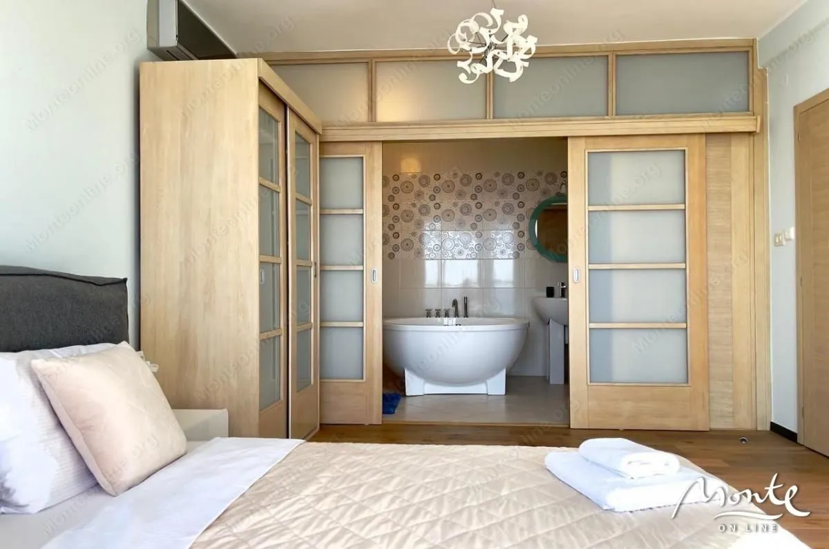 Sale, house, 323m², Utjeha, Bar