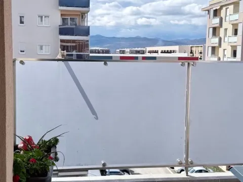 Sale, three bedroom apartment, 72m², City Kvart, Podgorica - image 11