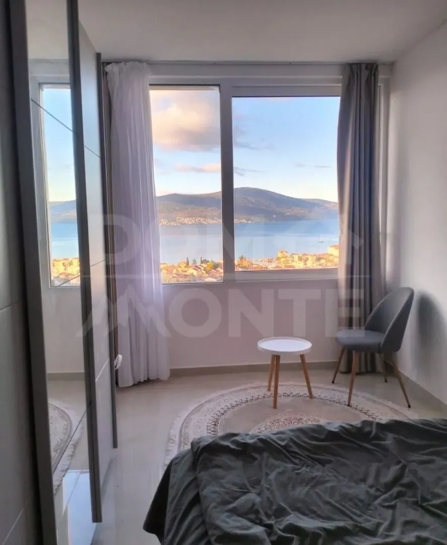 Rent, one bedroom apartment, 43m², Tivat, Crna Gora