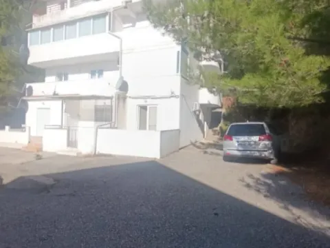 Sale, studio apartment, 23m², Petrovac, Budva - image 12