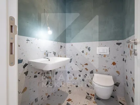 Sale, three bedroom apartment, 208m², Zabjelo, Podgorica - image 14