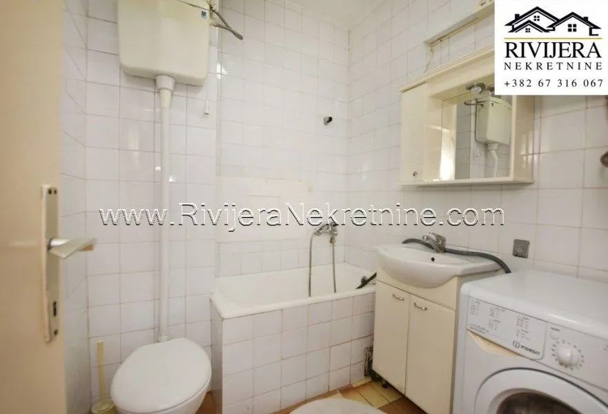 Prodaja, dvosoban stan, 72m², Đenovići, Herceg Novi