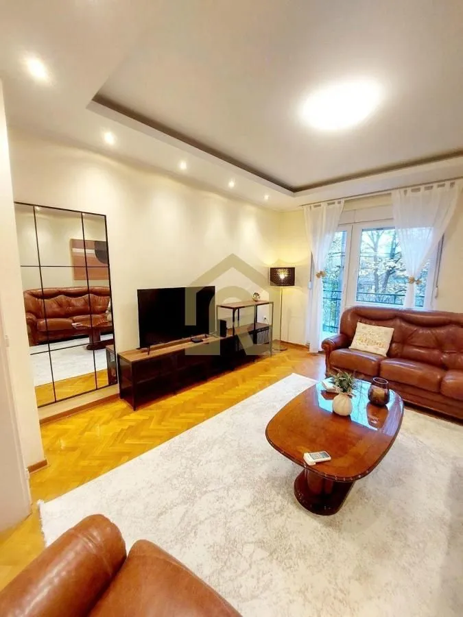 Izdavanje, trosoban stan, 100m², Lekino Brdo, Voždovac Sve Podlokacije