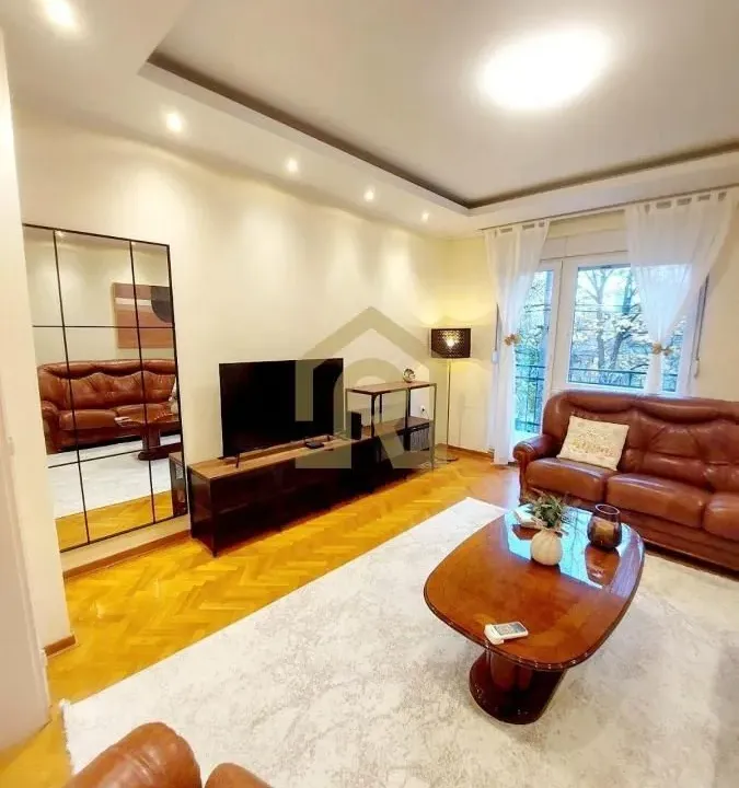 Izdavanje, trosoban stan, 100m², Lekino Brdo, Voždovac Sve Podlokacije