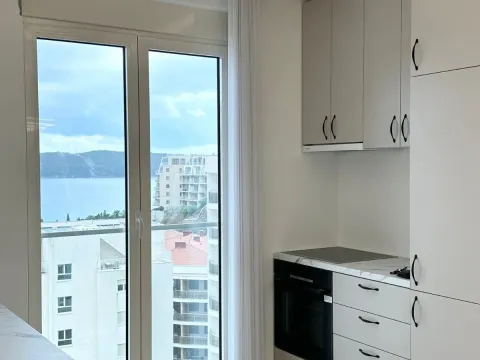 Sale, two bedroom apartment, 74m², Bečići, Budva - image 11