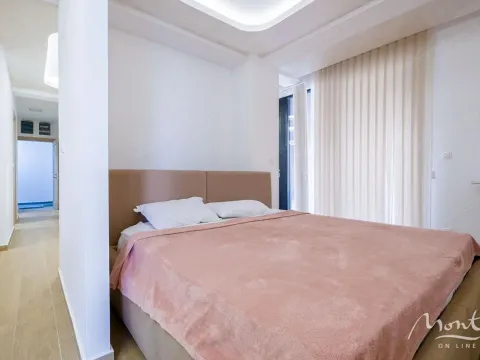 Prodaja, garsonjera, 57m², Rafailovići, Budva - image 18