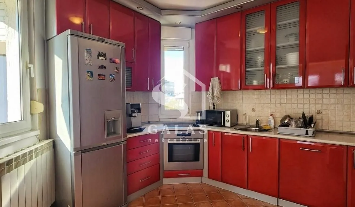 Rent, two bedroom apartment, 73m², Južni Bulevar, Vračar Sve Podlokacije