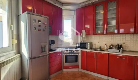Rent, two bedroom apartment, 73m², Južni Bulevar, Vračar Sve Podlokacije - image 6