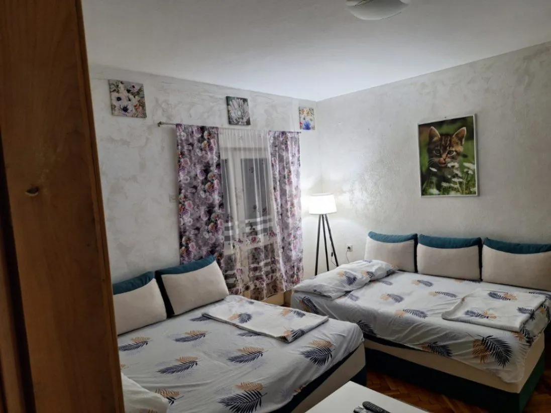 Prodaja, dvosoban stan, 74m², Risan, Kotor