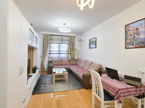 Prodaja, jednosoban stan, 44m², Stari Aerodrom, Podgorica - image 11