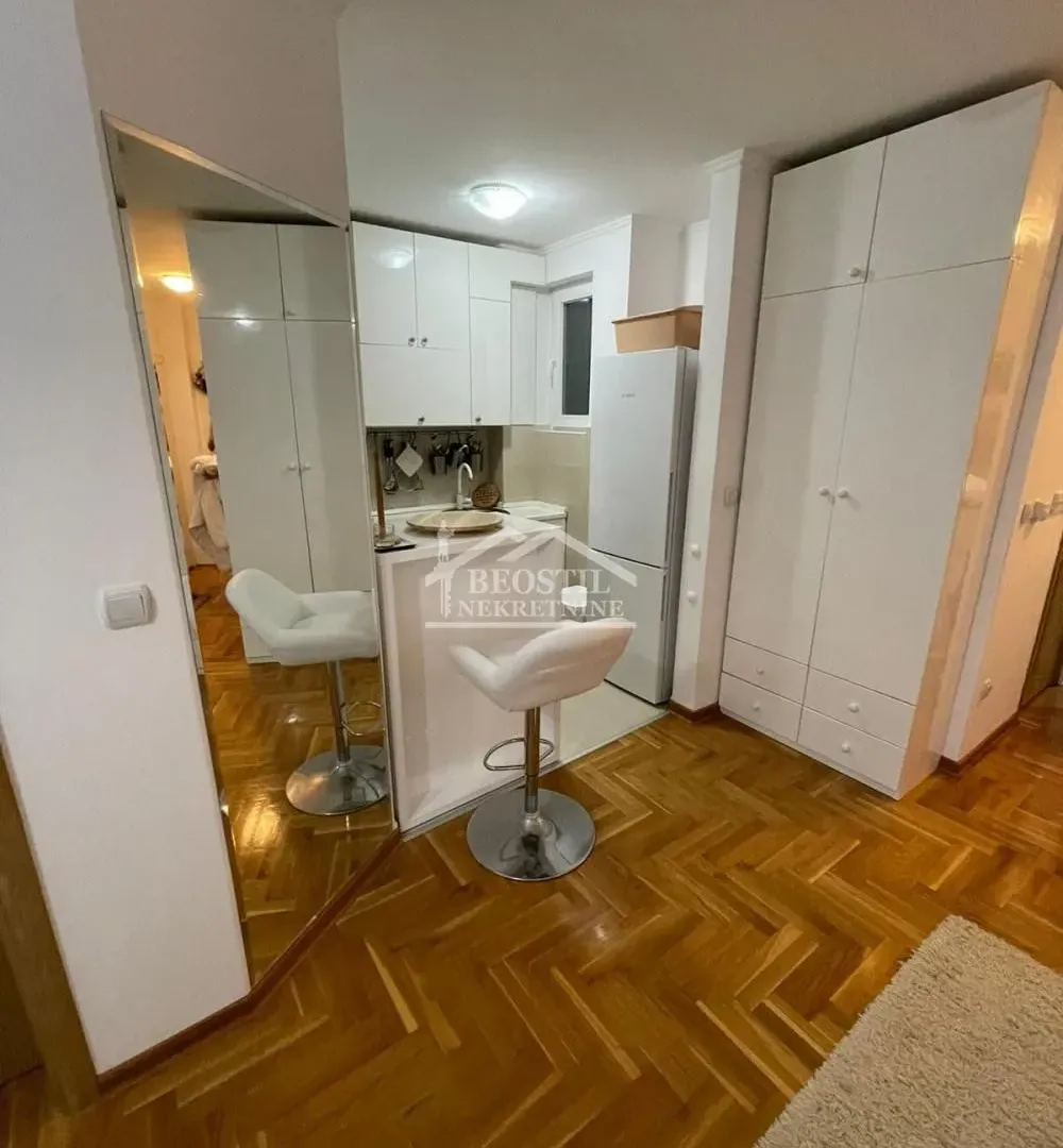 Rent, one bedroom apartment, 41m², Kluz, Zvezdara Sve Podlokacije
