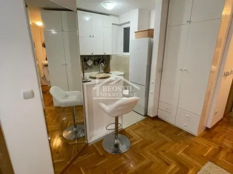 Rent, one bedroom apartment, 41m², Kluz, Zvezdara Sve Podlokacije - image 11