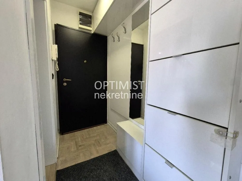 Rent, two bedroom apartment, 35m², Crveni Krst, Beograd