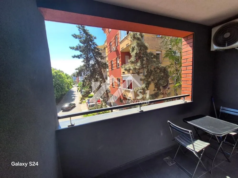 Izdavanje, jednosoban stan, 43m², Bulevar Oslobodjenja, Novi Sad Sve Podlokacije