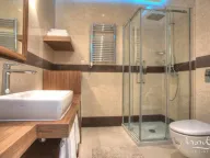 Prodaja, dvosoban stan, 95m², Budva, Crna Gora - image 20