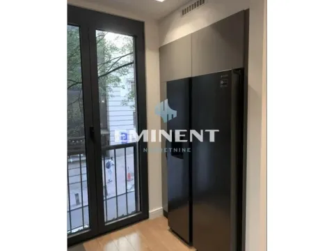Izdavanje, trosoban stan, 93m², Stari Grad, Beograd - image 9