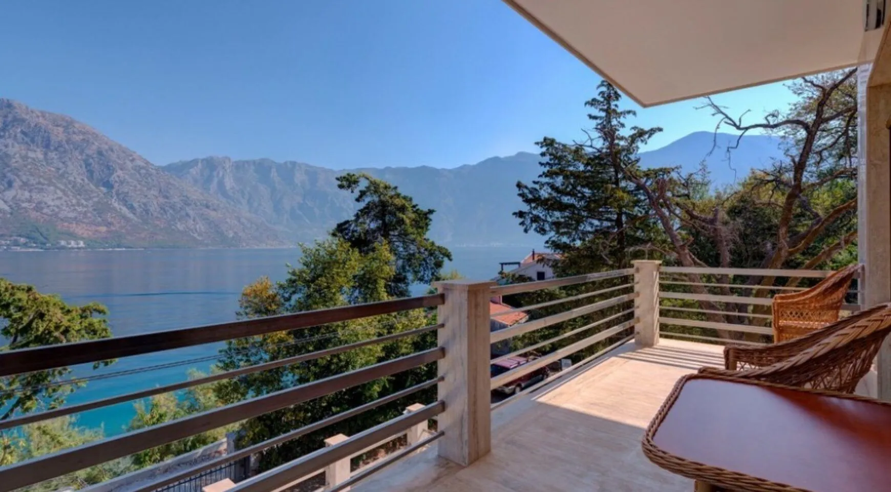 Sale, house, 370m², Stoliv, Kotor