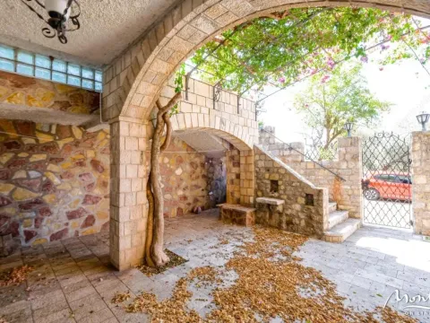 Prodaja, kuća, 375m², Sveti Stefan, Budva - image 22