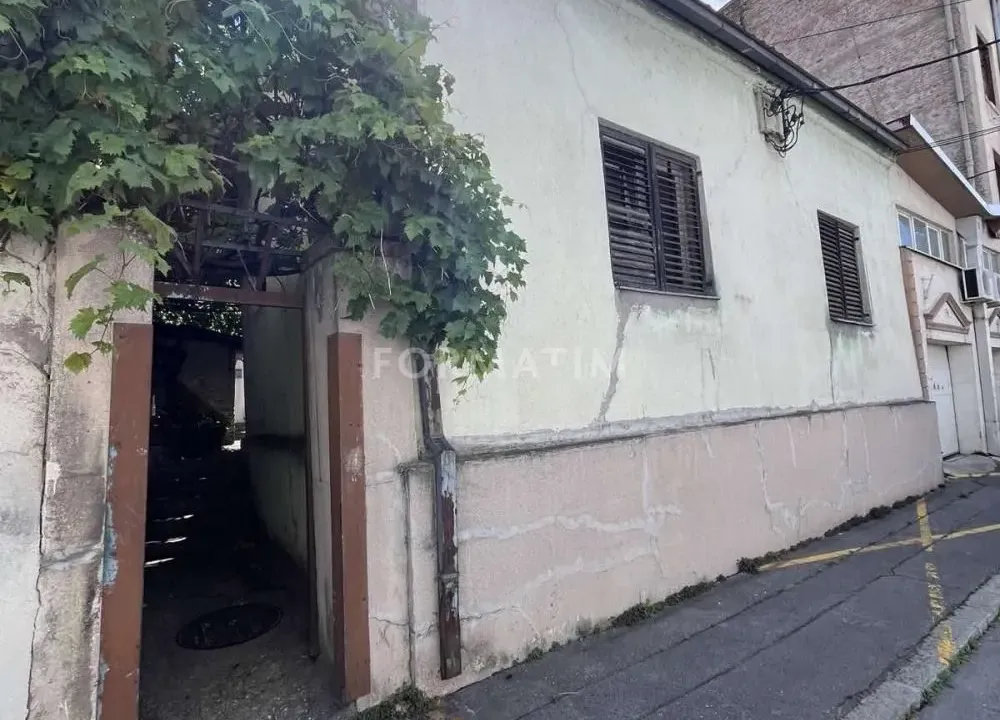 Sale, house, 38m², Stari Grad, Beograd