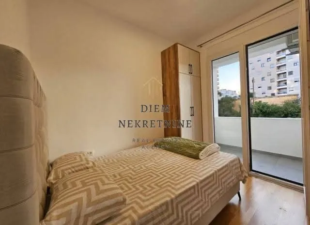 Rent, one bedroom apartment, 38m², Centar, Bar