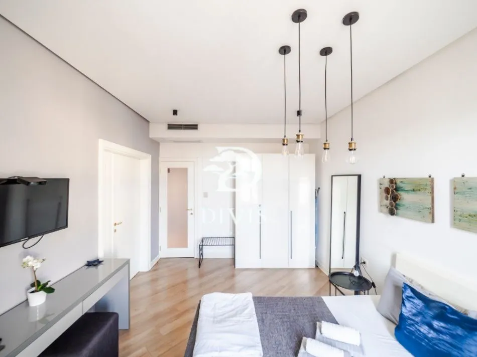 Sale, three bedroom apartment, 74m², Stari Grad, Beograd