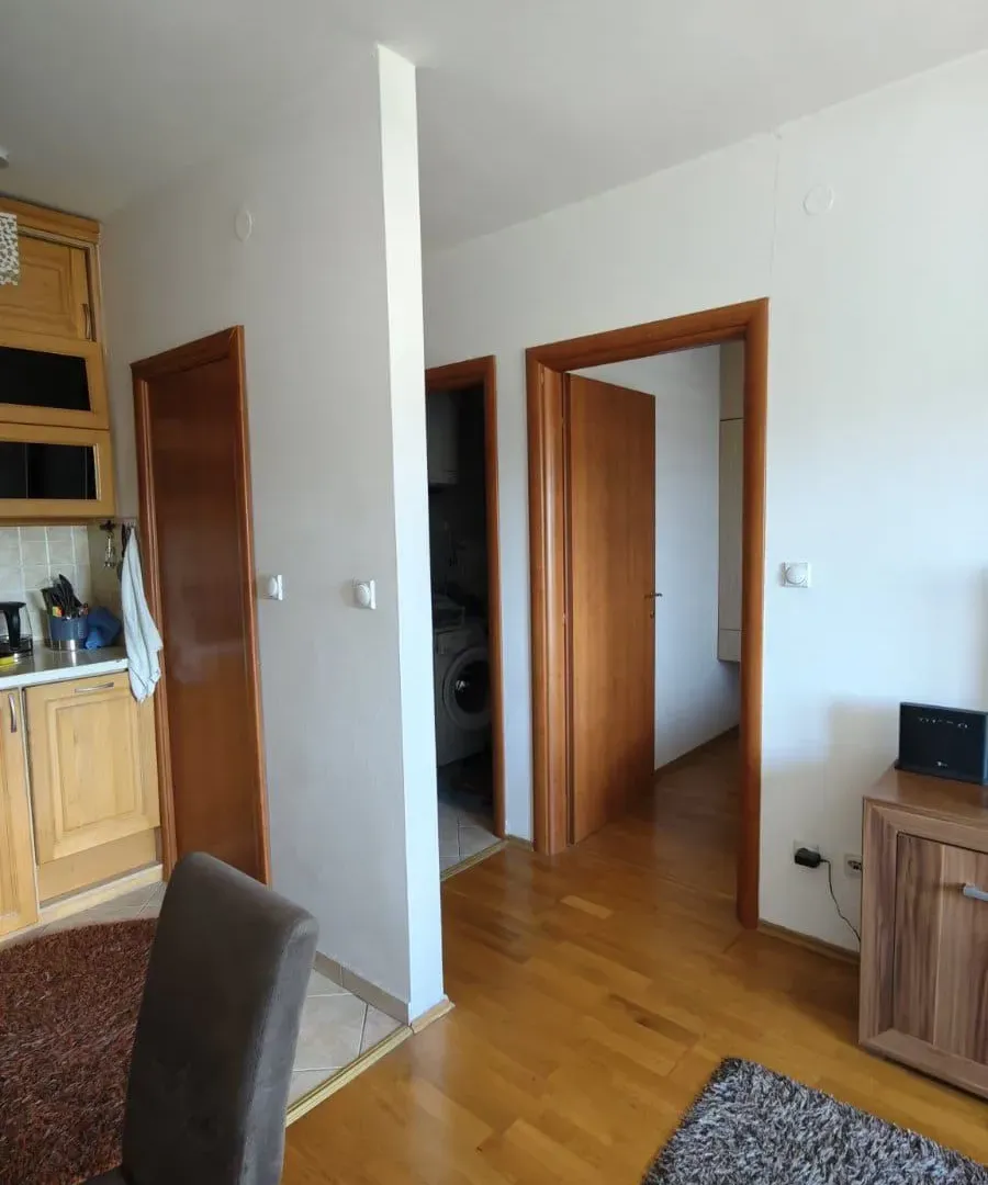 Rent, one bedroom apartment, 40m², Pobrežje, Podgorica
