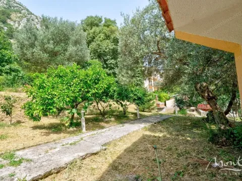 Sale, house, 174m², Muo, Kotor - image 43