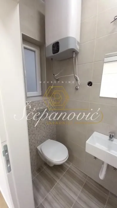 Prodaja, dvosoban stan, 57m², Centar, Novi Sad