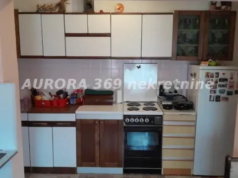 Prodaja, kuća, 77m², Beočin, Srbija - image 3