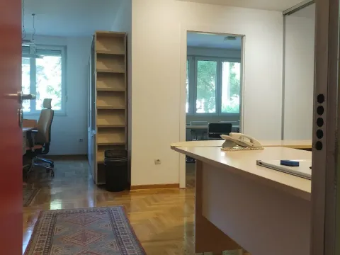 Izdavanje, poslovni prostor, 62m², Vračar Sve Podlokacije, Beograd - image 2