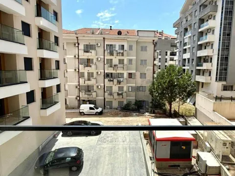 Rent, one bedroom apartment, 52m², Rozino, Budva - image 8