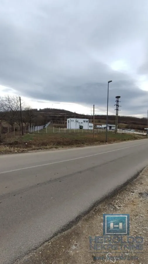 Izdavanje, plac, 1300m², Batočina, Srbija