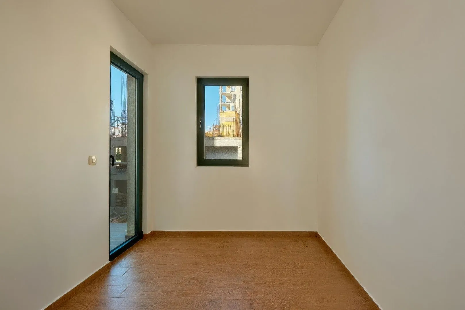 Prodaja, dvosoban stan, 63m², Bečići, Budva