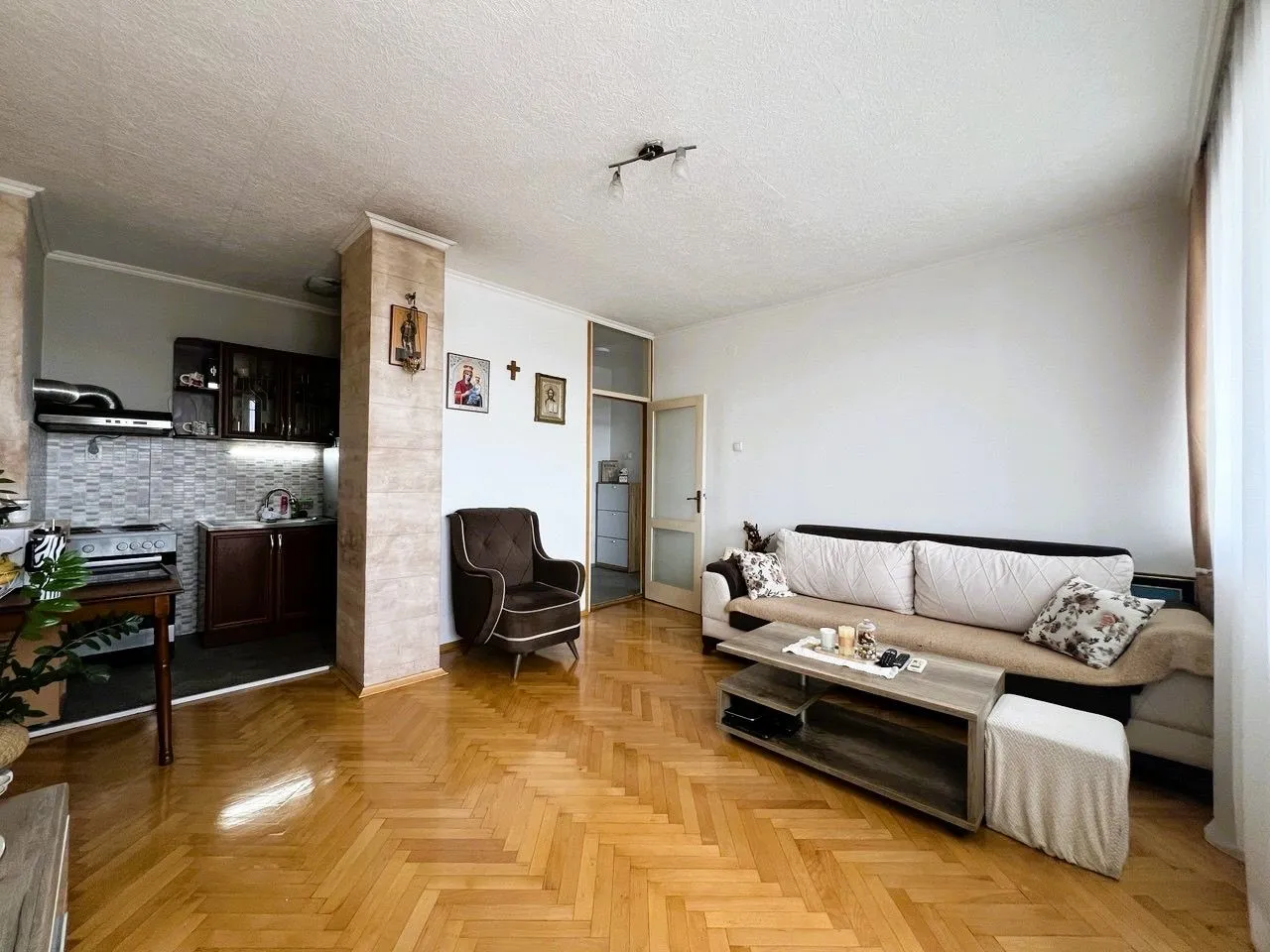 Prodaja, jednosoban stan, 48m², Pejton, Podgorica