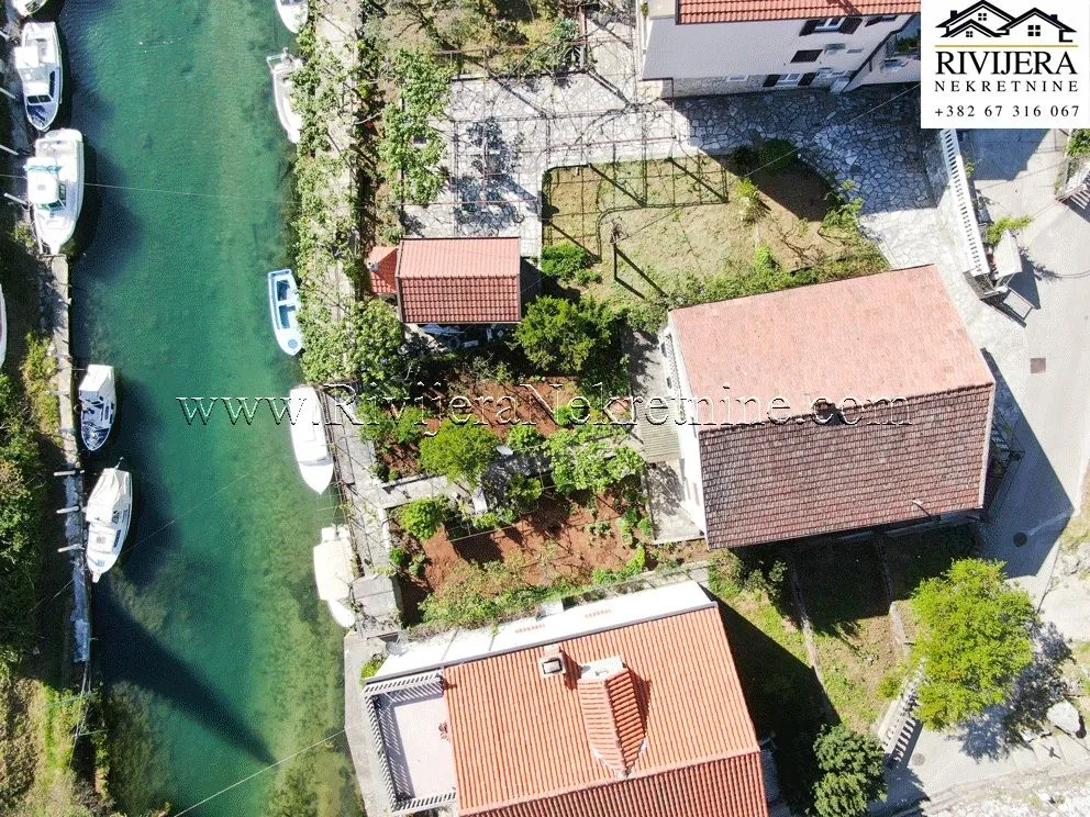 Prodaja, kuća, 260m², Igalo, Herceg Novi
