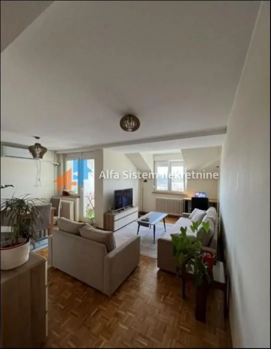 Izdavanje, trosoban stan, 80m², Fon (Fon - Bilećka), Voždovac Sve Podlokacije
