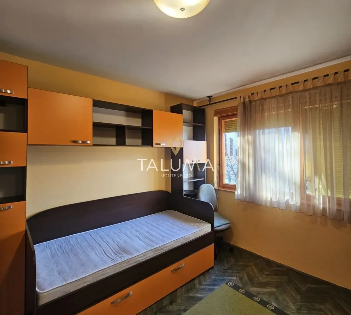 Izdavanje, dvosoban stan, 67m², Preko Morače, Podgorica