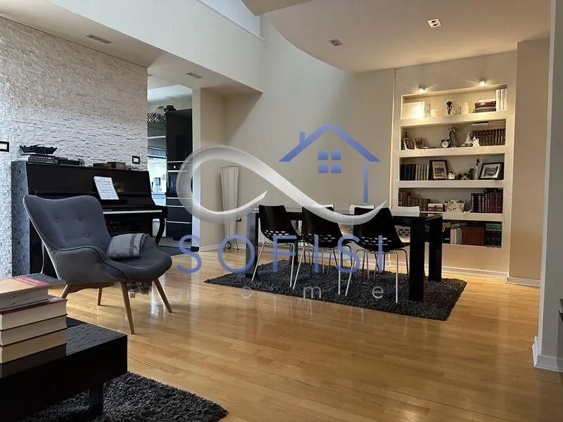Prodaja, četvorosoban stan, 136m², Grbavica, Novi Sad Sve Podlokacije