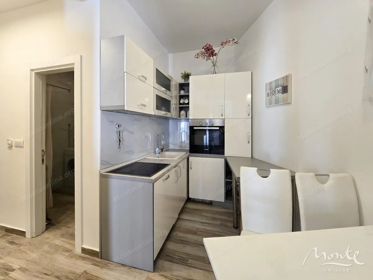 Prodaja, jednosoban stan, 38m², Bečići, Budva