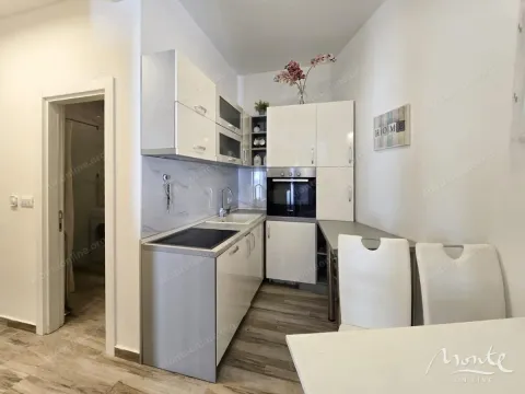 Prodaja, jednosoban stan, 38m², Bečići, Budva - image 7